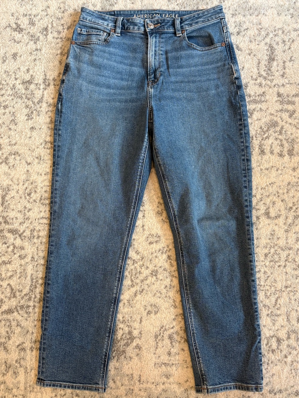 American Eagle Outfitters High-Rise Straight Jeans in Medium Blue Wash